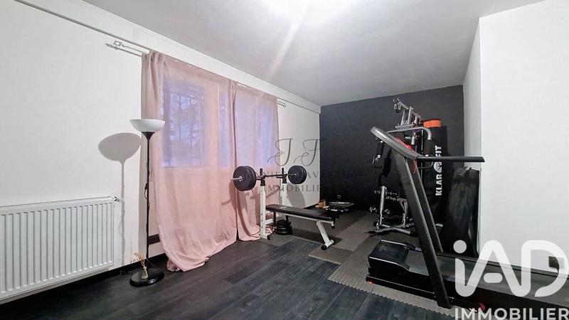 Maison - 177 m² - 7 pièces