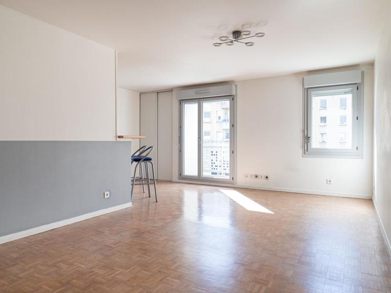 Appartement - 90 m² - 4 pièces