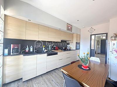 Maison - 115 m² - 5 pièces