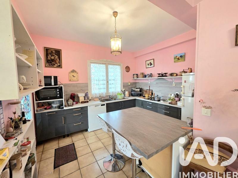Maison - 184 m² - 7 pièces