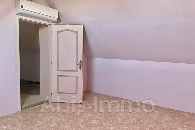 Maison - 98 m² - 5 pièces