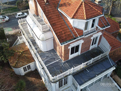 Demeure - 510 m² - 15 pièces