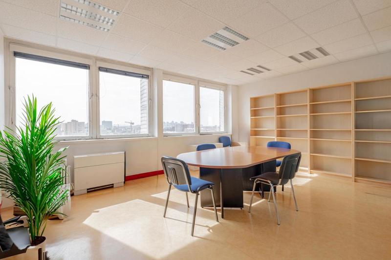 Bureau - 266 m² - 12 pièces