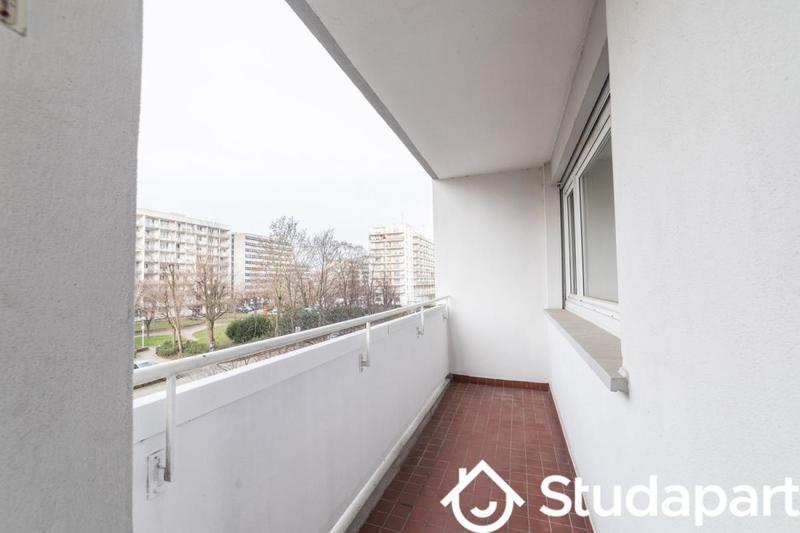 Chambre - 13 m² - 1 pièce