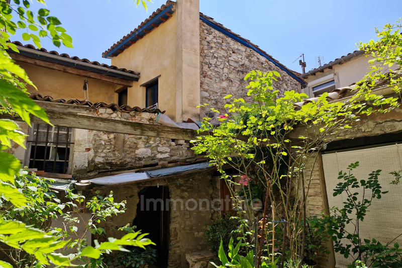 Maison de village - 272 m² - 7 pièces