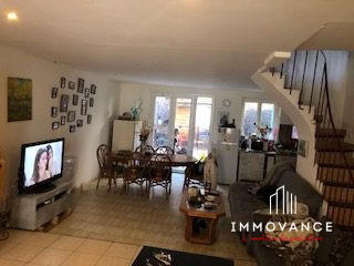 Maison - 200 m² - 10 pièces