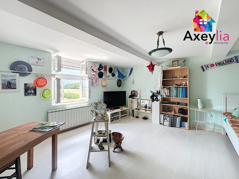 Maison - 140 m² - 5 pièces