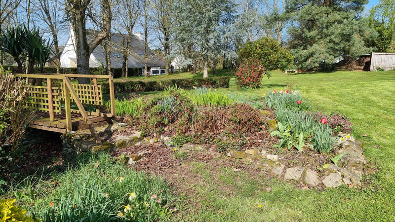 Maison - 288 m² - 9 pièces