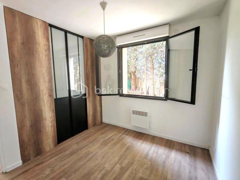 Maison traditionnelle - 146 m² - 8 pièces