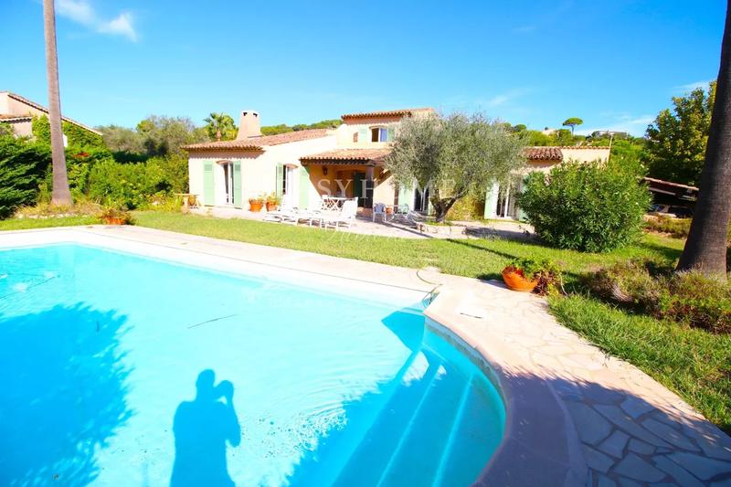 Maison - 180 m² - 7 pièces