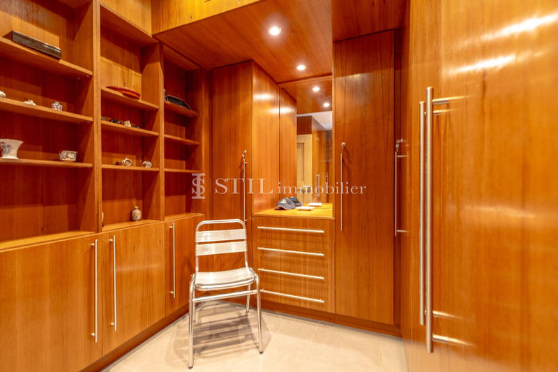 Villa - 314 m² - 6 pièces