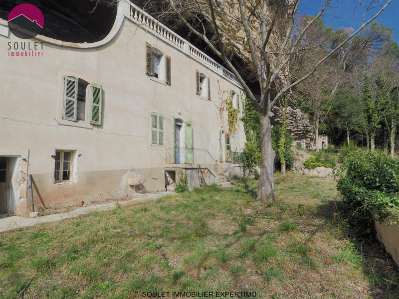 Maison - 300 m² - 10 pièces