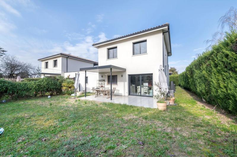 Maison - 107 m² - 4 pièces