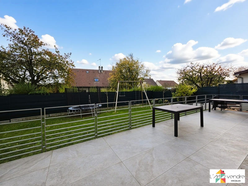 Maison - 170 m² - 6 pièces