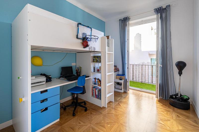 Appartement - 97 m² - 4 pièces