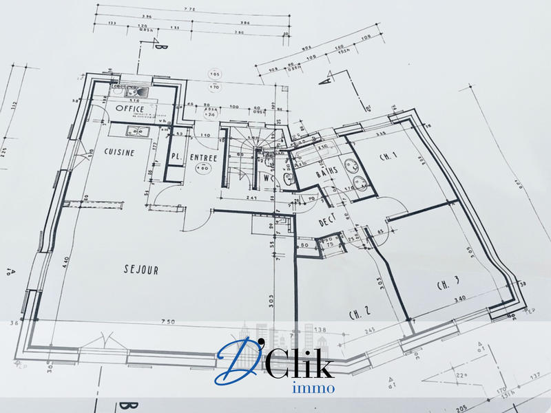 Maison - 147 m² - 6 pièces