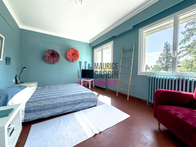 Maison - 196 m² - 6 pièces