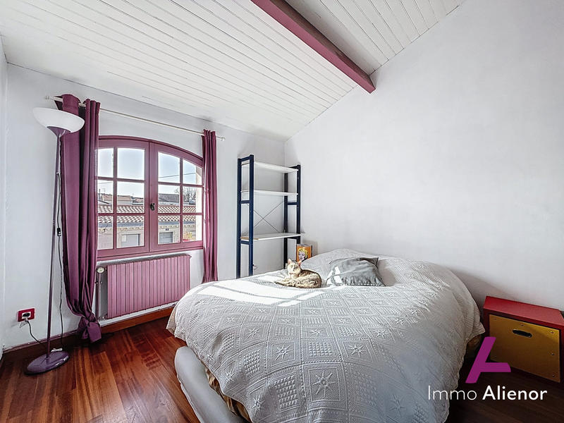 Maison - 188 m² - 9 pièces