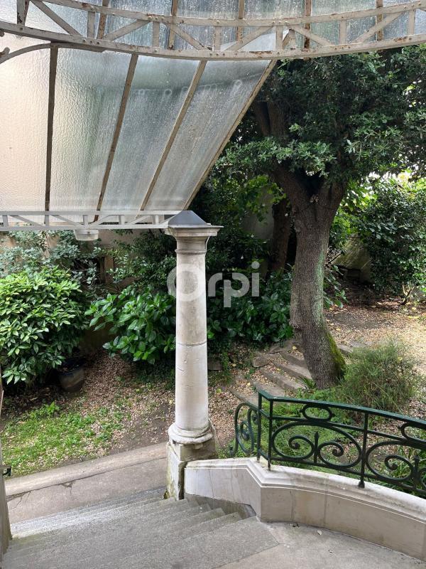 Appartement - 127 m² - 4 pièces