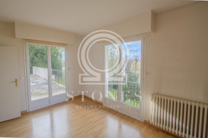 Maison ancienne - 190 m² - 8 pièces