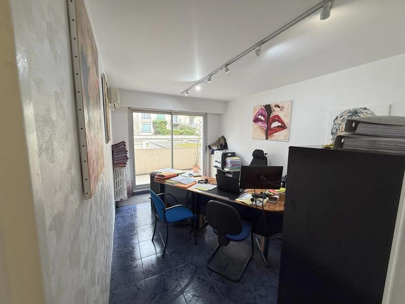 Appartement - 155 m² - 10 pièces