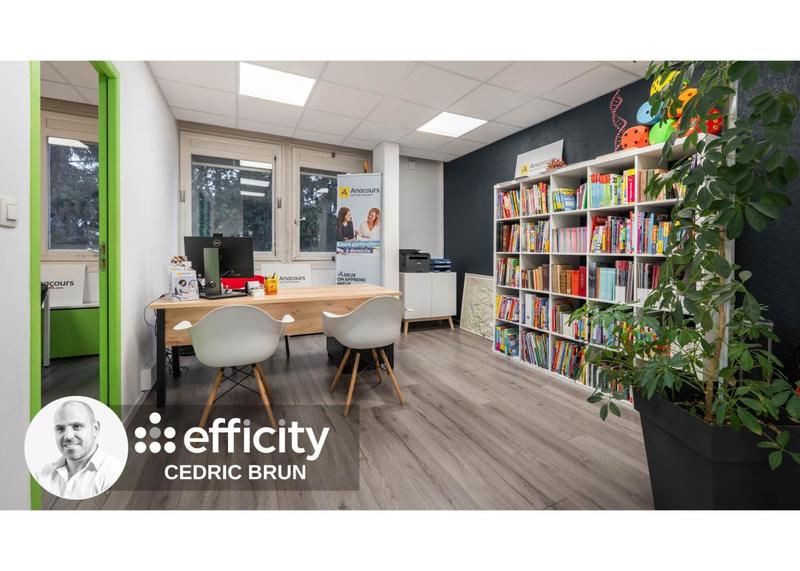 Bureau - 97 m² - 6 pièces