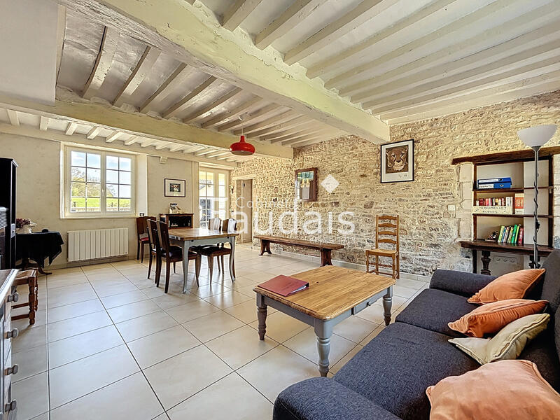 Maison - 176 m² - 9 pièces