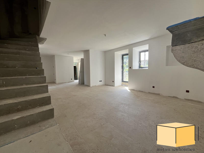 Maison ancienne - 220 m² - 9 pièces
