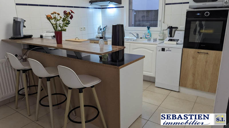 Maison - 121 m² - 6 pièces