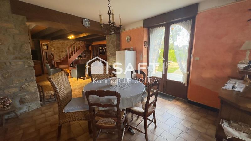 Maison - 96 m² - 5 pièces