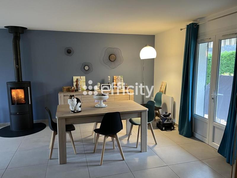 Villa - 100 m² - 5 pièces