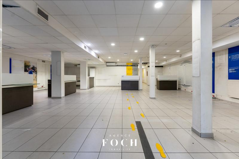 Local commercial - 255 m²