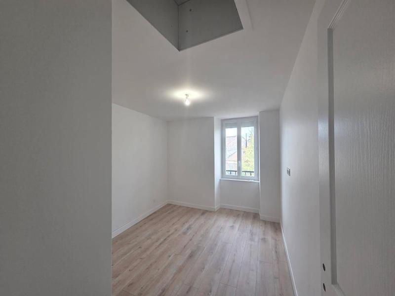 Maison - 87 m² - 4 pièces