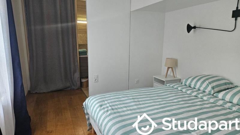 Chambre - 14 m² - 1 pièce