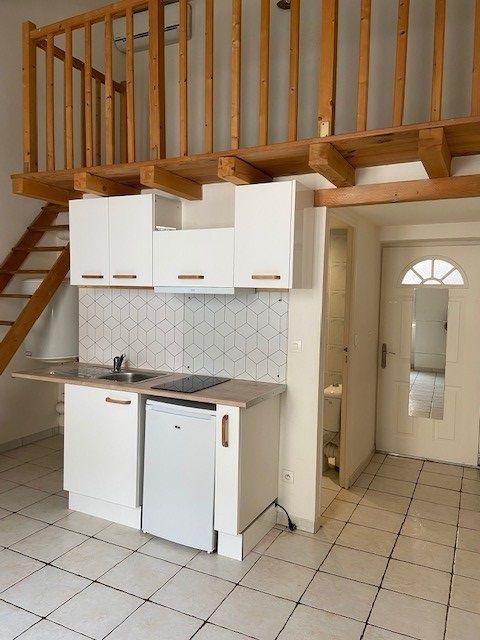 Studio - 24 m² - 1 pièce