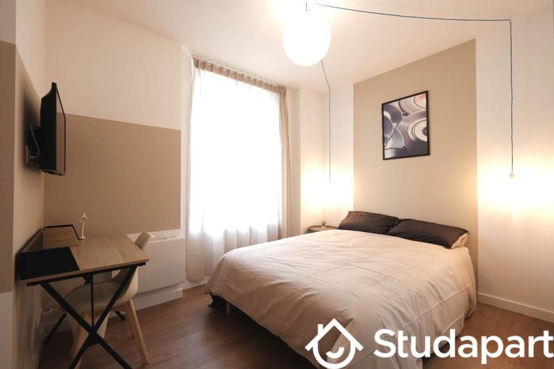 Chambre - 12 m² - 1 pièce