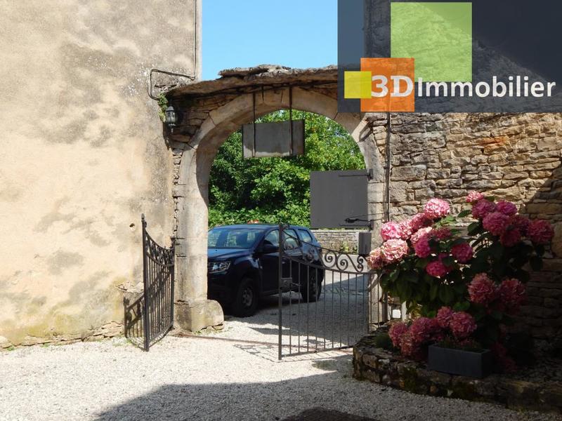 Maison - 402 m² - 14 pièces