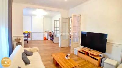 Maison - 264 m² - 8 pièces