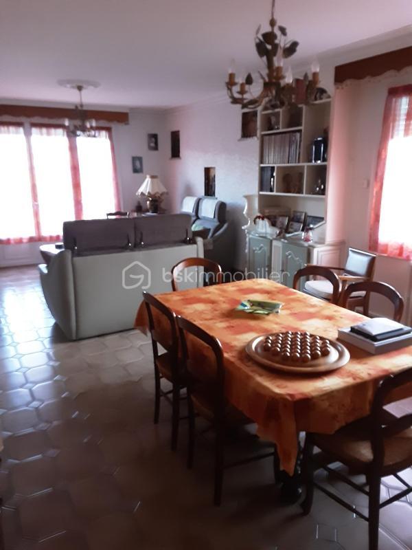 Maison traditionnelle - 124 m² - 7 pièces