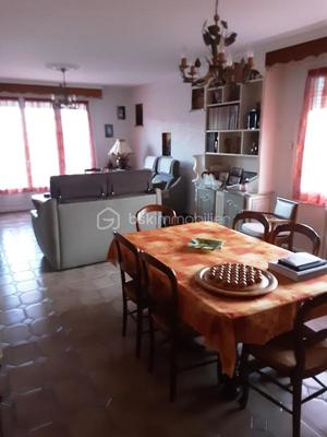 Maison traditionnelle - 124 m² - 7 pièces