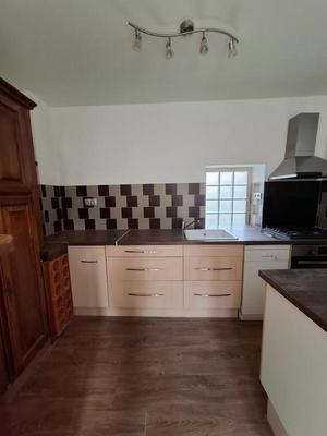 Appartement - 96 m² - 2 pièces