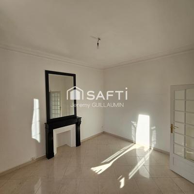 Maison - 311 m² - 11 pièces