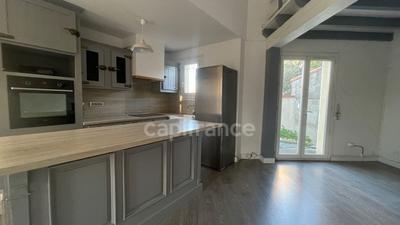 Maison - 104 m² - 4 pièces