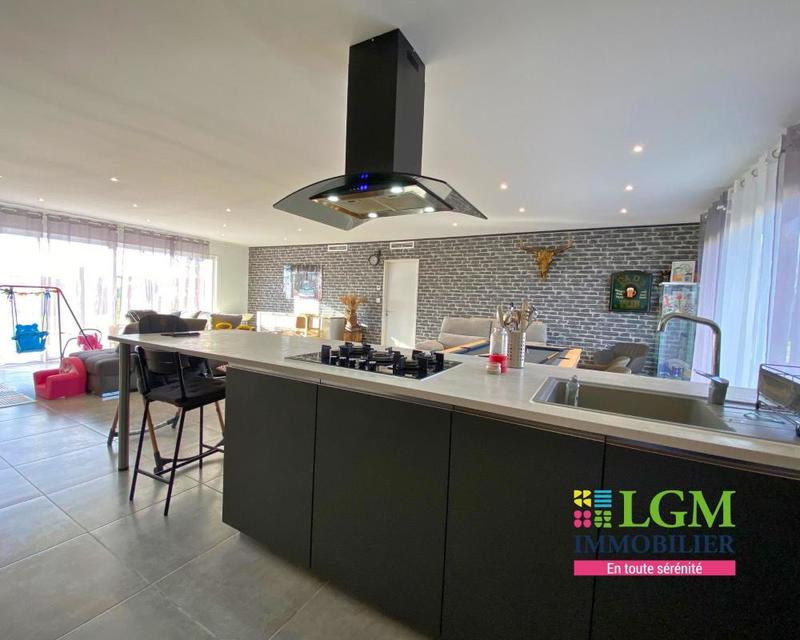 Maison - 130 m² - 5 pièces