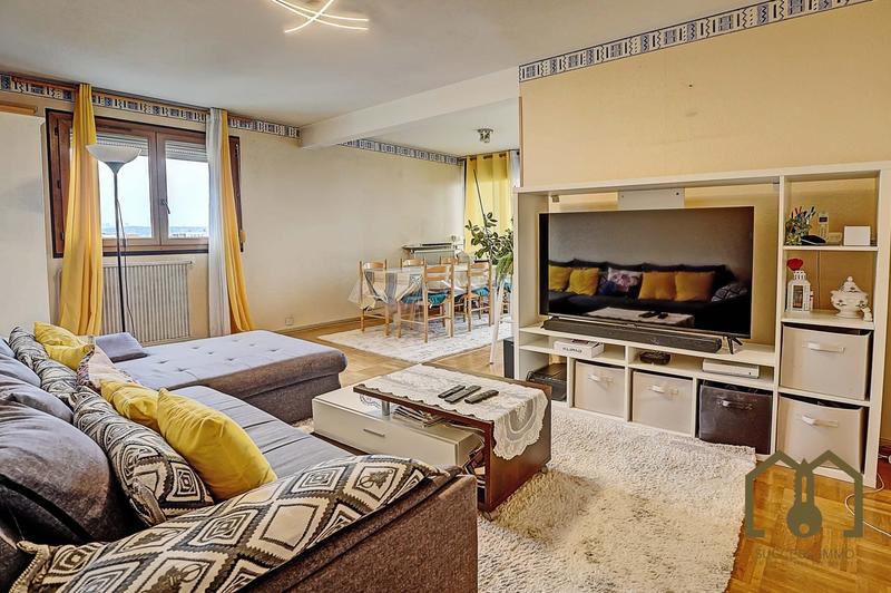 Appartement - 89 m² - 5 pièces