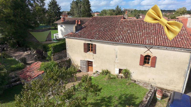 Maison - 245 m² - 7 pièces