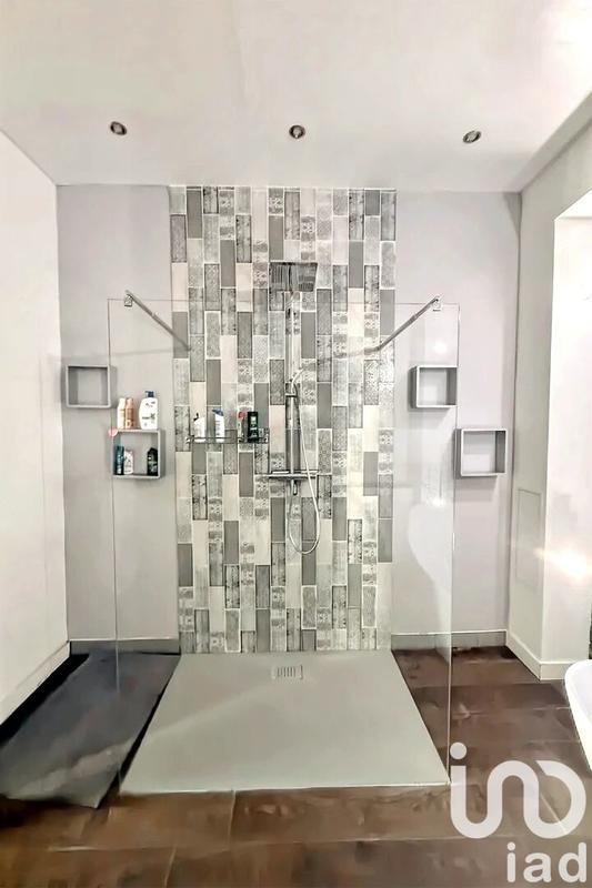 Appartement - 142 m² - 4 pièces