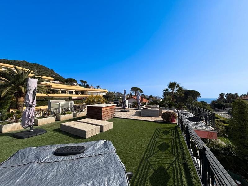 Appartement - 110 m² - 3 pièces