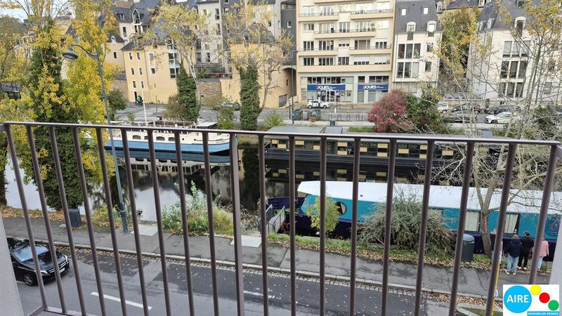 Appartement - 94 m² - 5 pièces