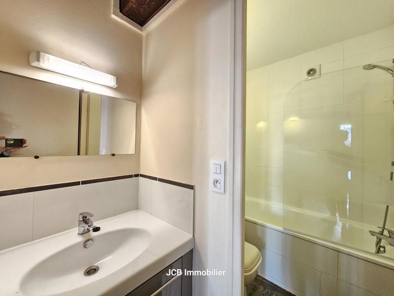 Studio - 27 m² - 1 pièce